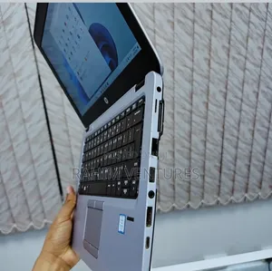 Laptop HP EliteBook 820 G4 8GB Intel Core i5 SSD 256GB