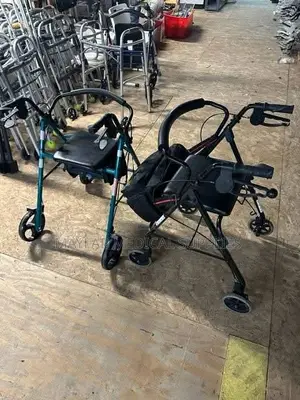 Rollator – Adjustable Wheeled Mobility Walker
