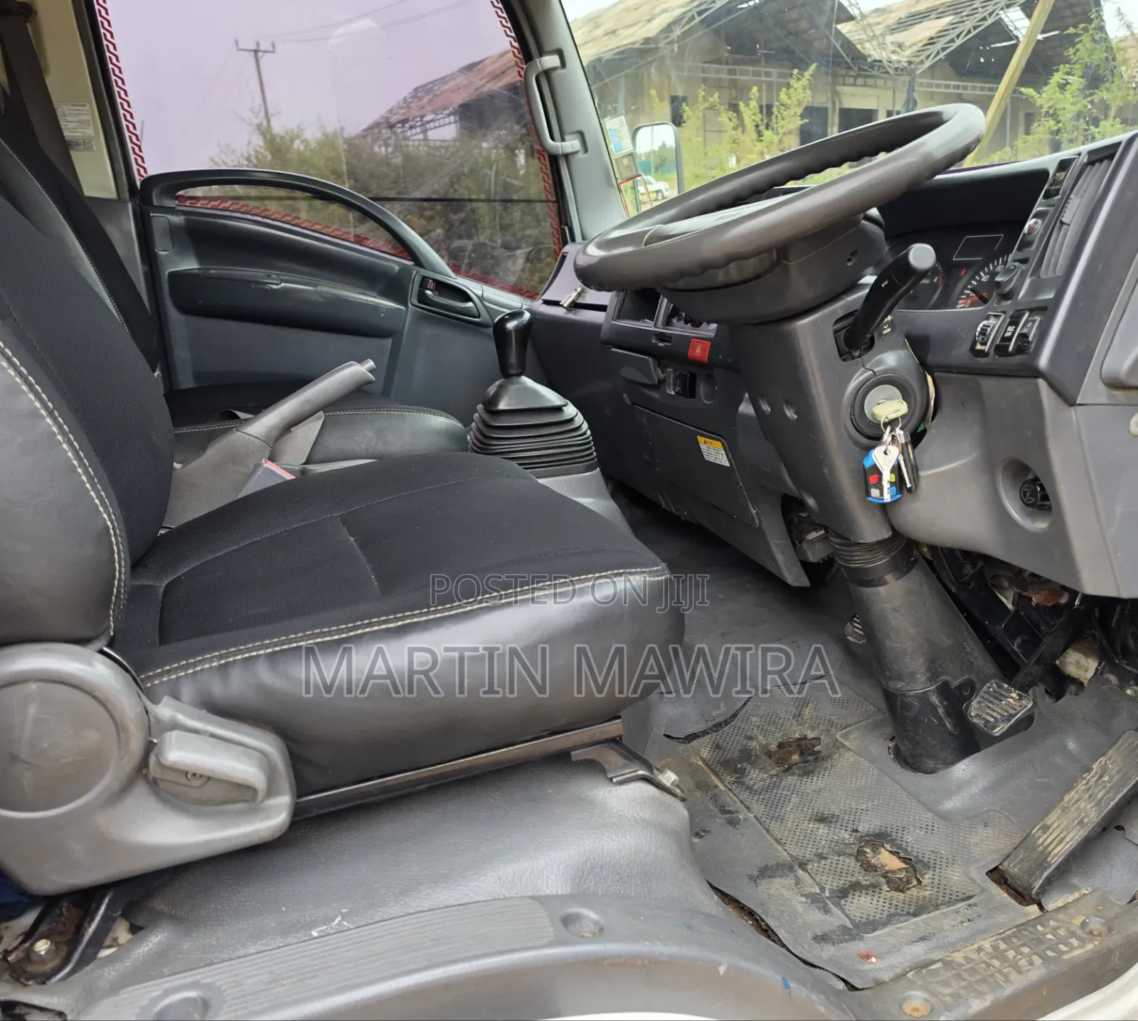 Isuzu NMR Cover Body 2008 White