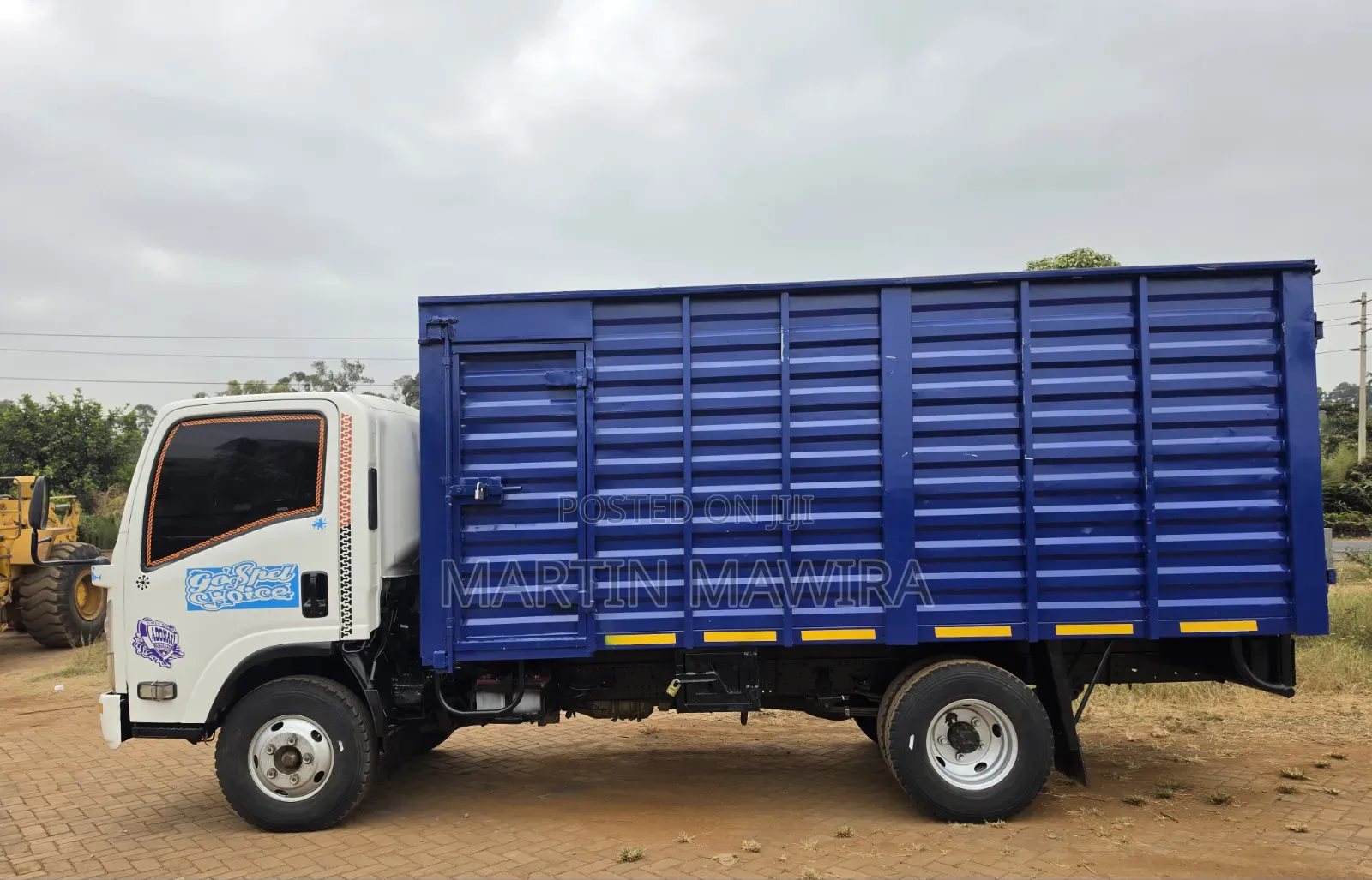 Isuzu NMR Cover Body 2008 White