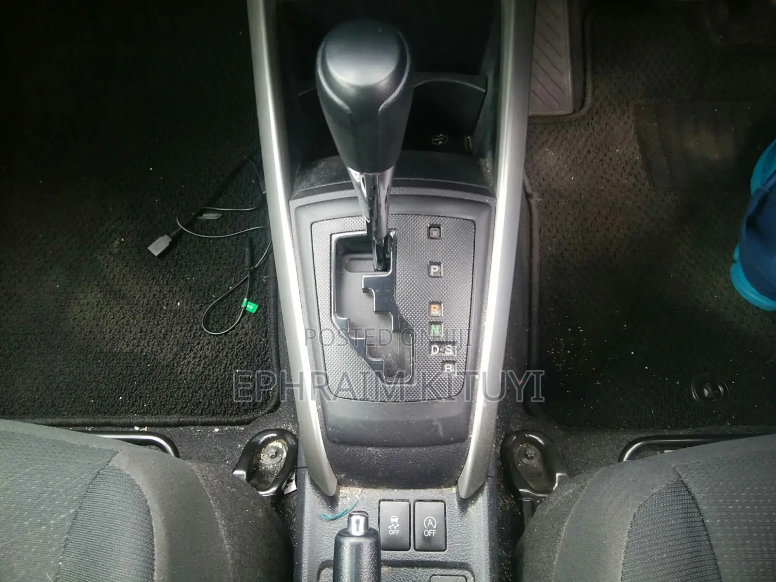 Toyota Corolla Fielder 2021 Silver