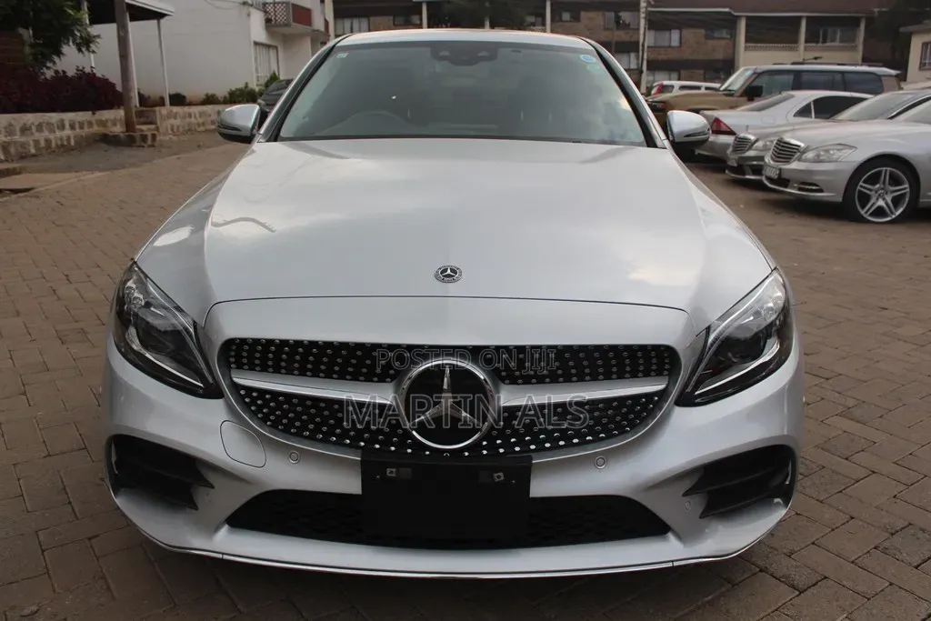 Mercedes-Benz C200 2019 Silver