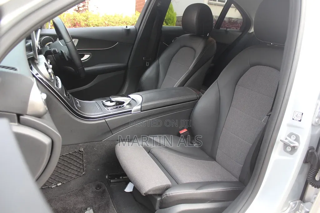 Mercedes-Benz C200 2019 Silver