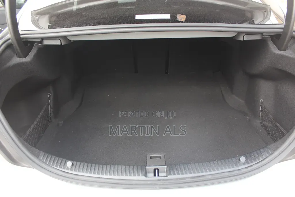 Mercedes-Benz C200 2019 Silver