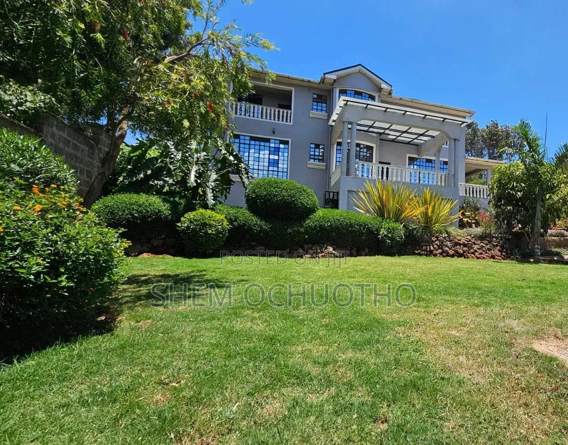 5bdrm Maisonette in Kerarapon Drive for sale