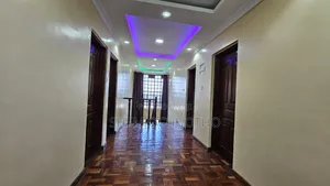 5bdrm Maisonette in Kerarapon Drive for sale