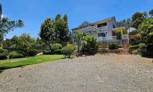 5bdrm Maisonette in Kerarapon Drive for sale