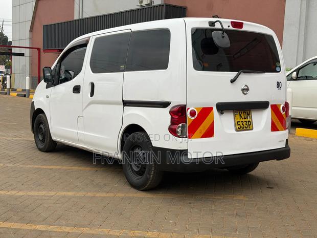 Nissan NV200 2015 White - thumbnail 4