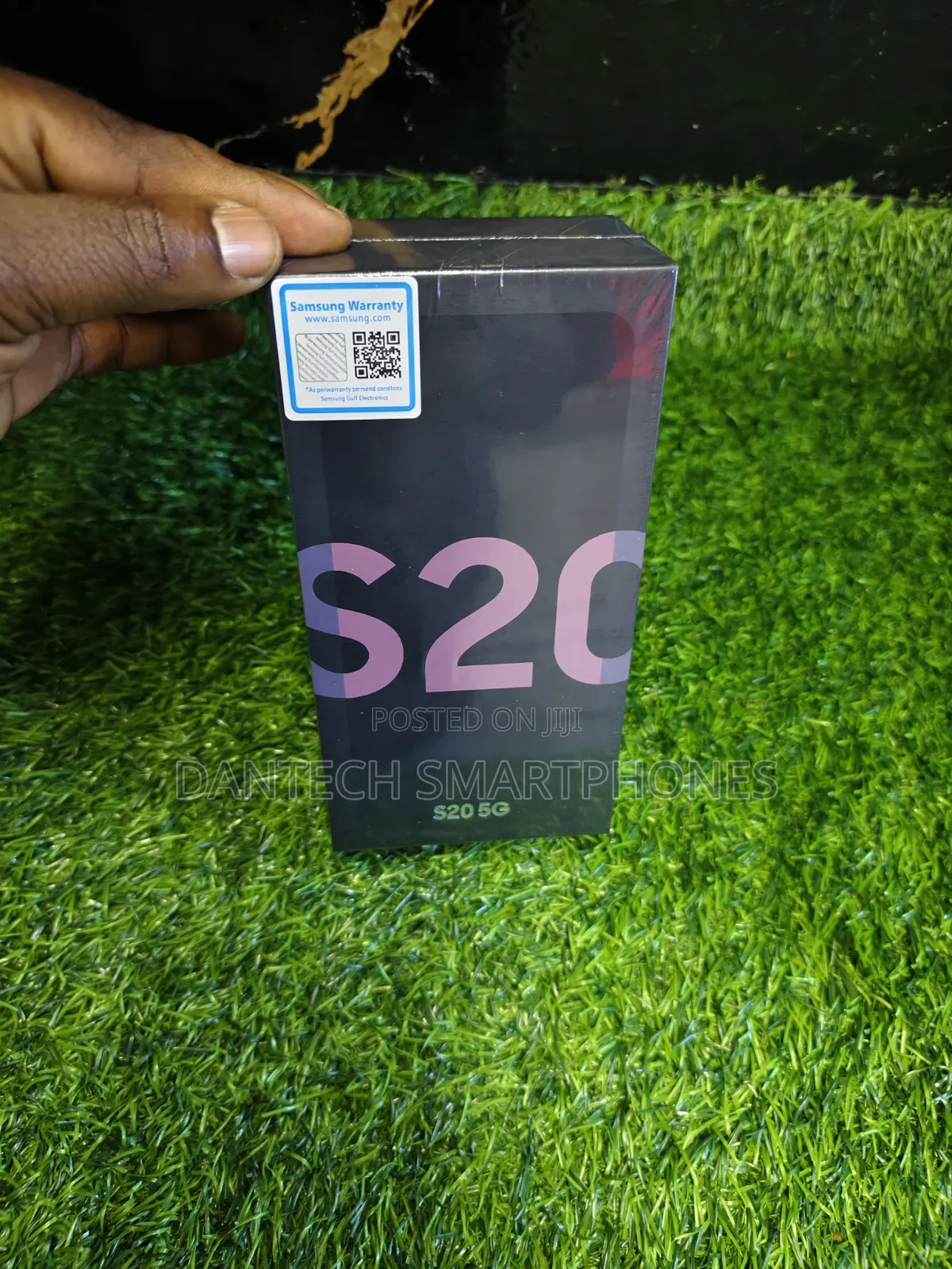 New Samsung Galaxy S20 5G Uw 128 GB Black