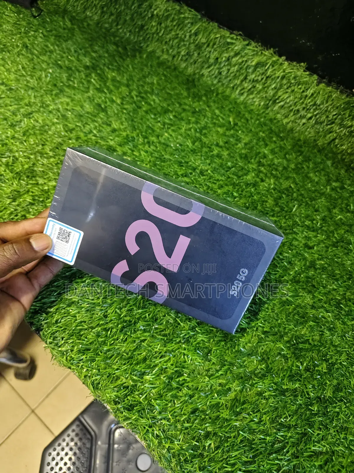 New Samsung Galaxy S20 5G Uw 128 GB Black