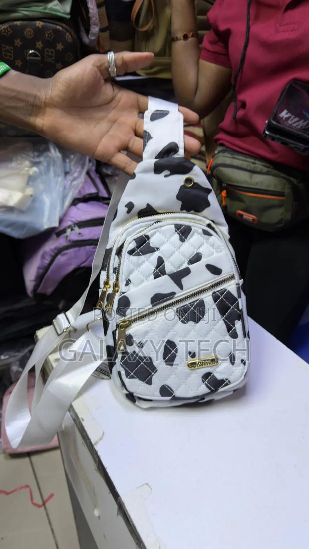 Unisex Chest Bags - thumbnail 2