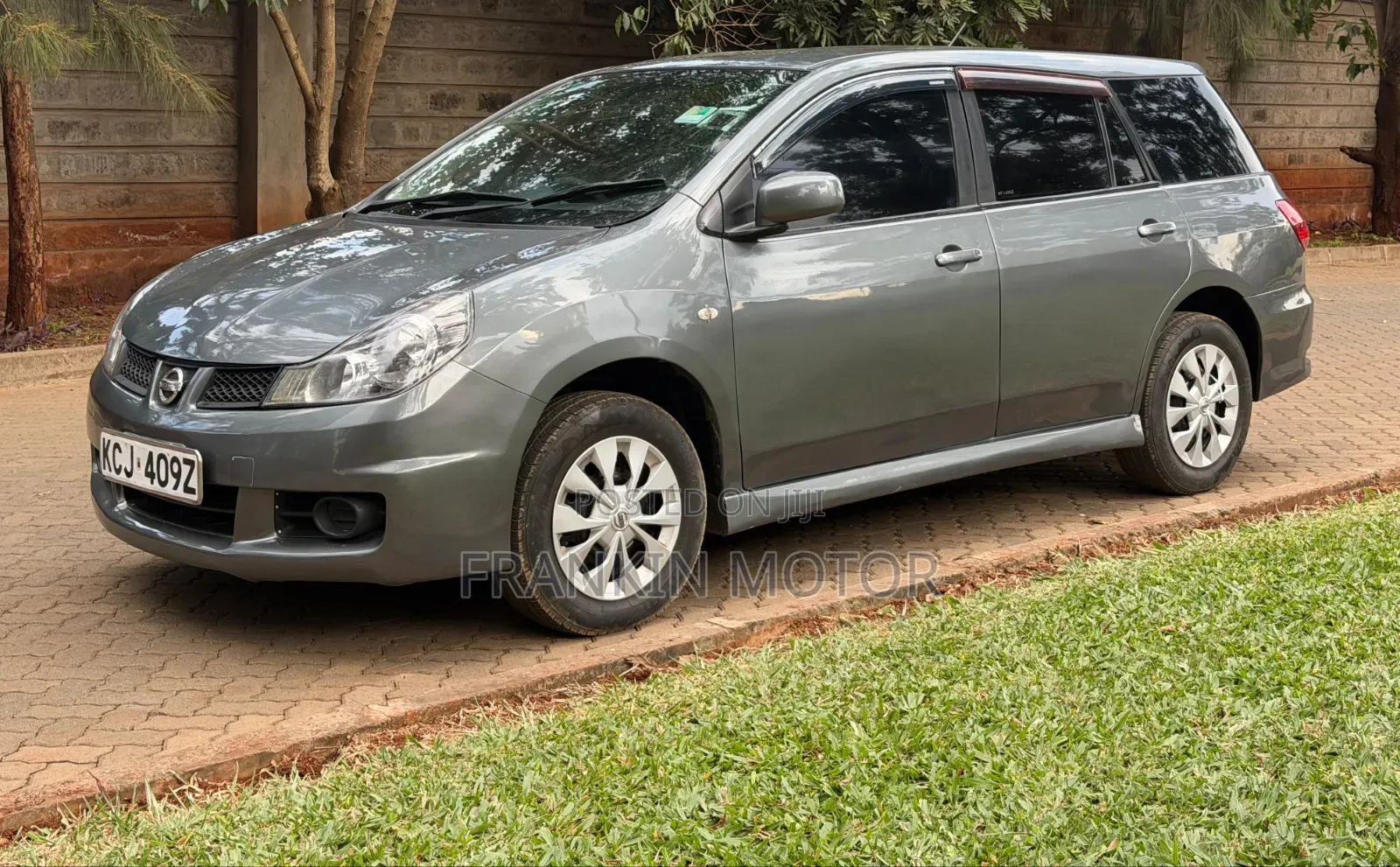 Nissan Wingroad 2010 Gray