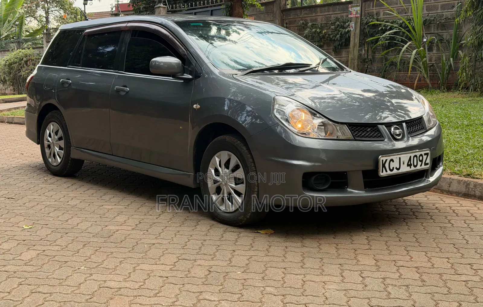 Nissan Wingroad 2010 Gray