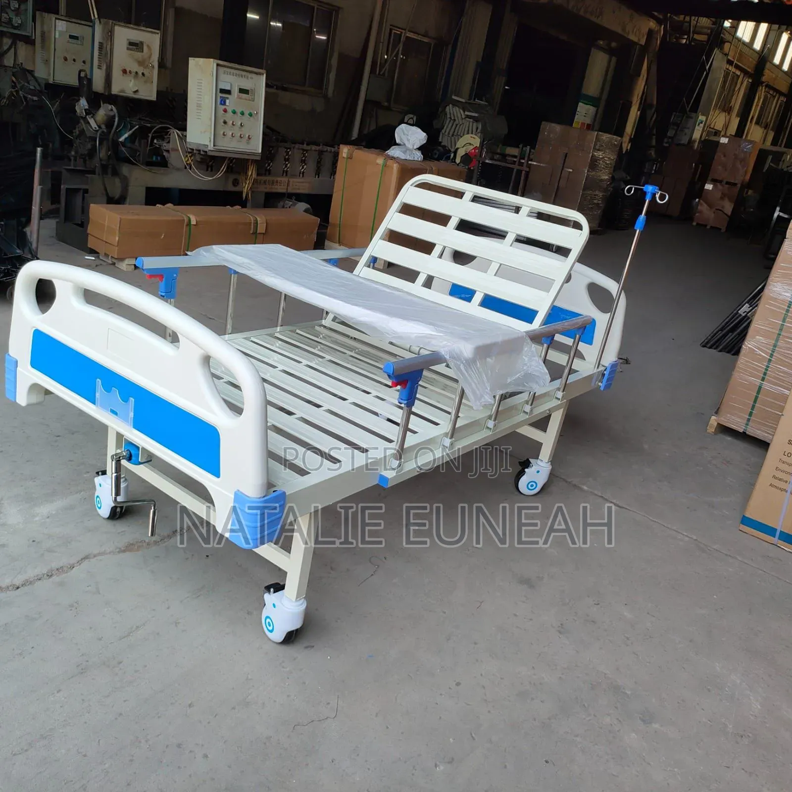 Single Crank Bed