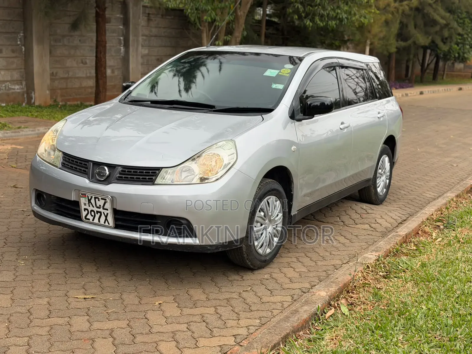Nissan Wingroad 2013 Silver