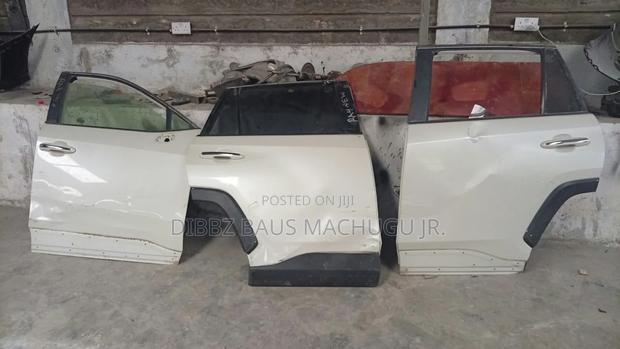 Toyota Rav 4 2020 Doors - thumbnail 2