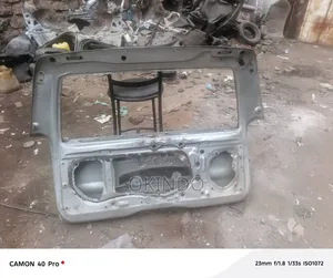 Toyota Surf Boot