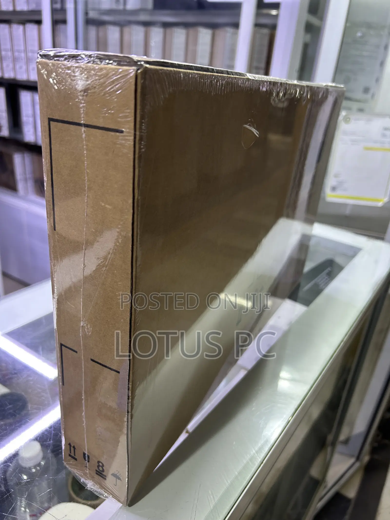 New Laptop HP EliteBook 1040 G8 32GB Intel Core i7 SSD 512GB