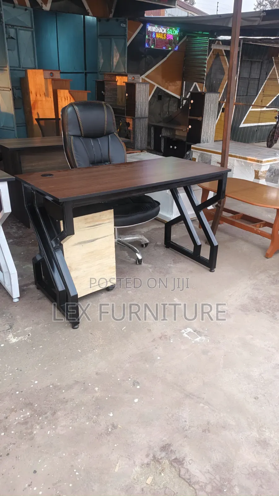 M987 Office Table, Office Chair and 3drwer