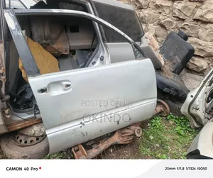 Toyota Surf Door