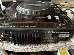 Pioneer CDJ 1000 MK3