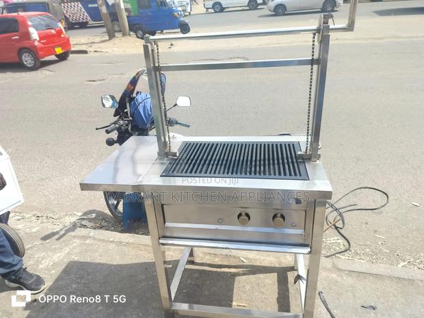 Small Adjustable Gas Grill - thumbnail 3