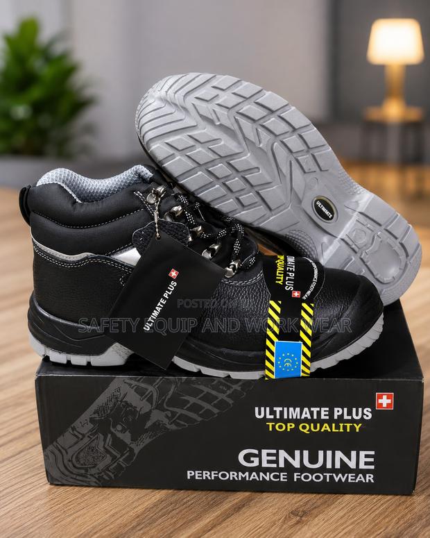 Ultimate Plus Safety Boots - main view