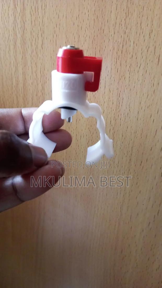 Automatic Nipple Drinker