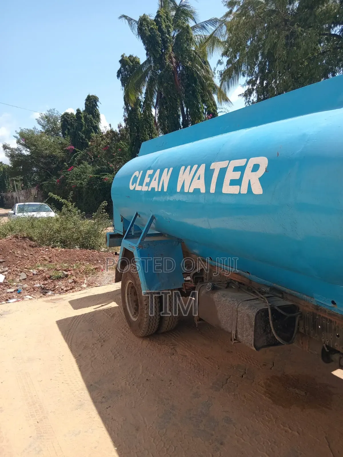 Mitsubishi Canter Water Boozer