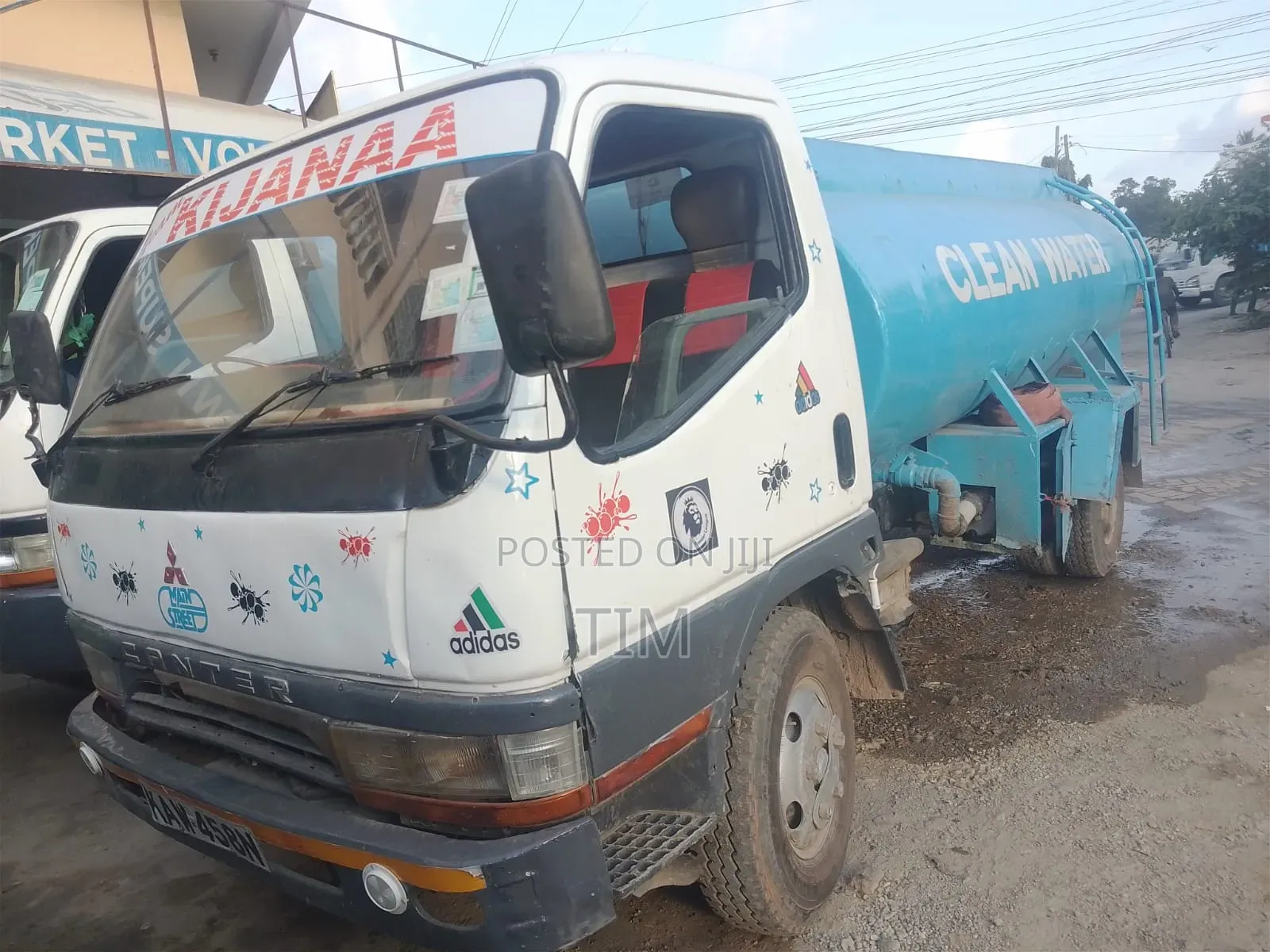 Mitsubishi Canter Water Boozer