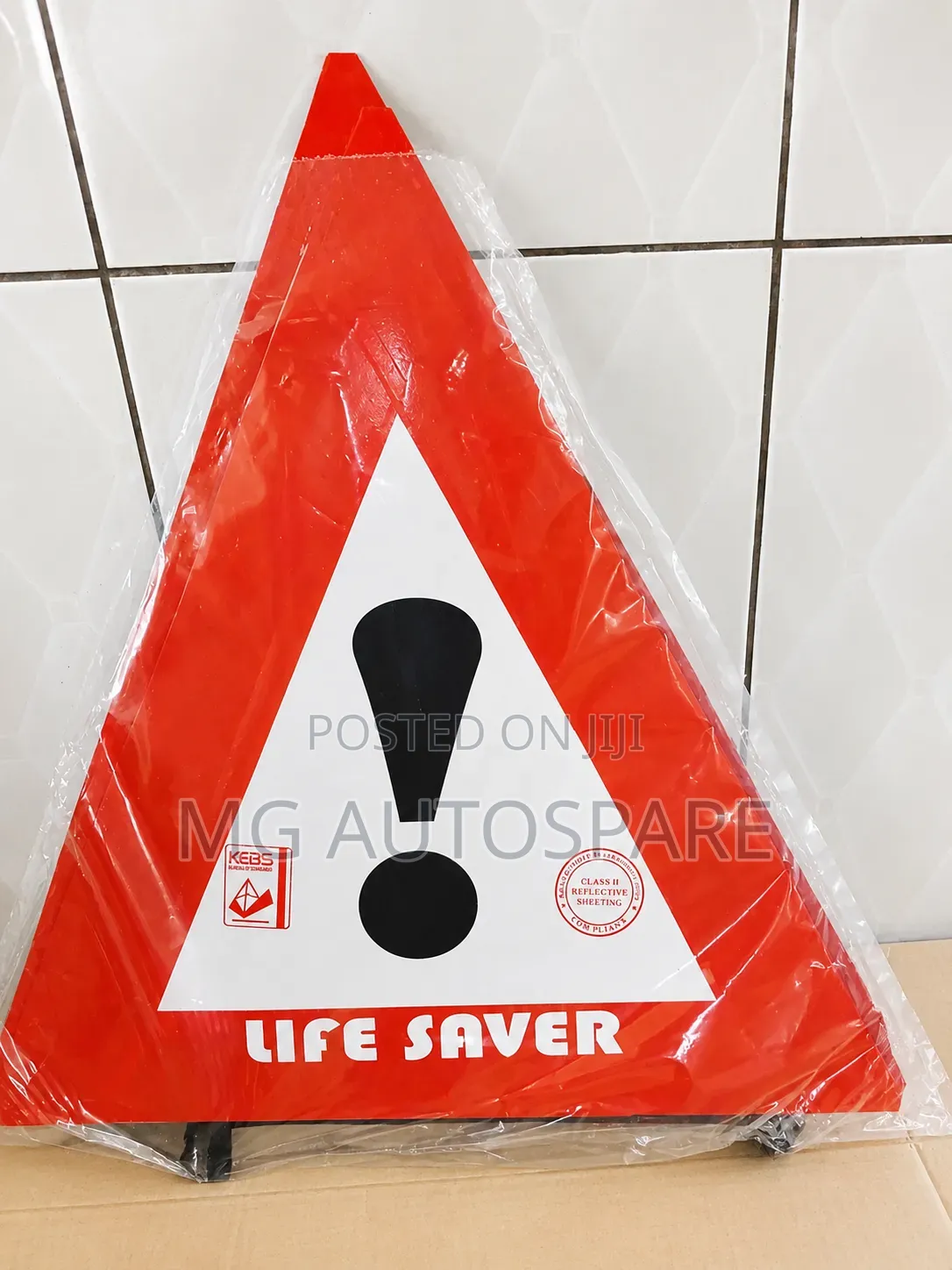 Life Saver Reflective Warning Triangle