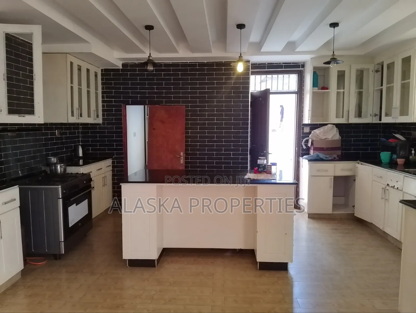 6bdrm Mansion in Nyali Estate for sale