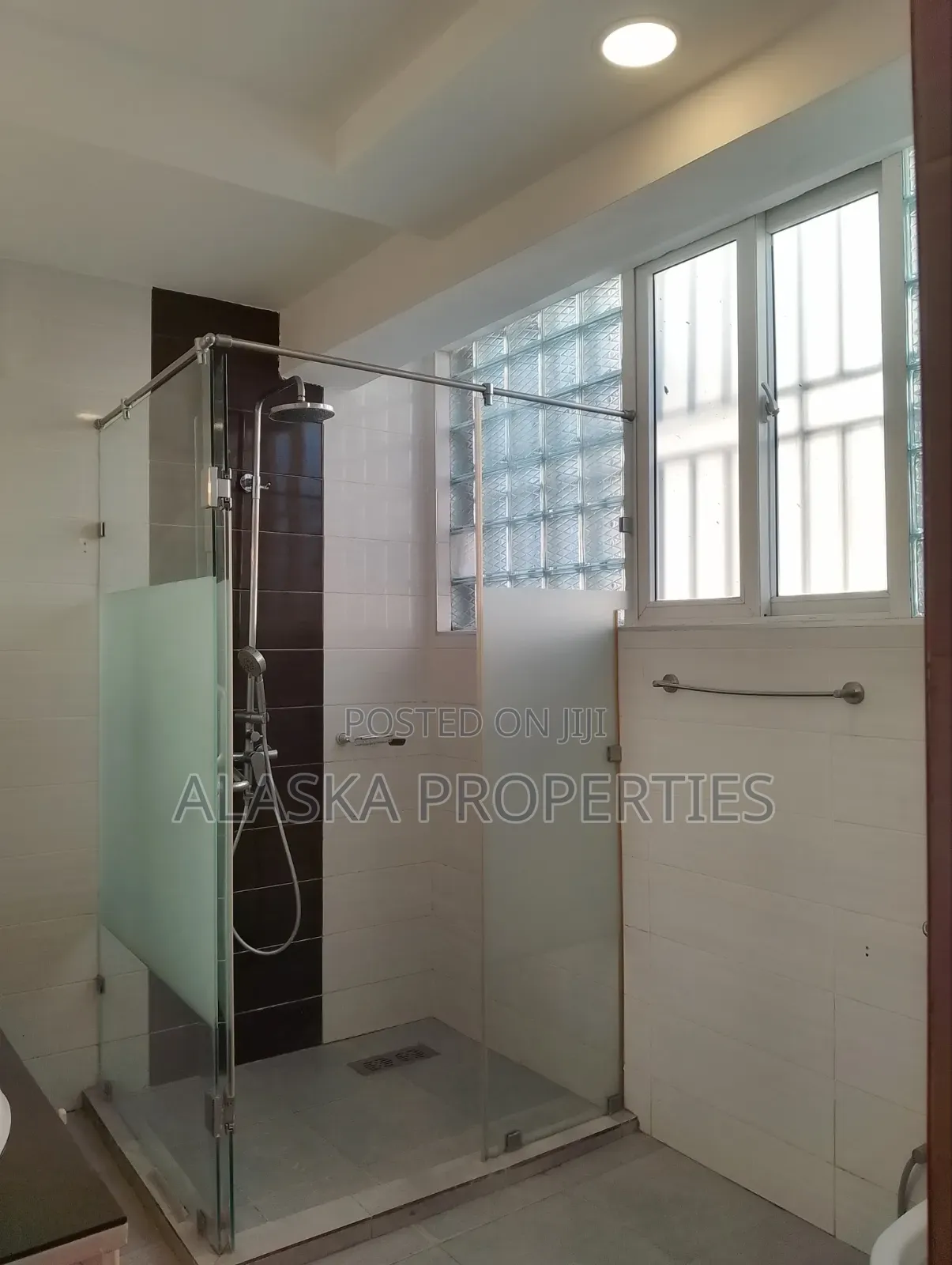 6bdrm Mansion in Nyali Estate for sale