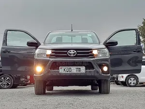 Toyota Hilux 2021 Gray