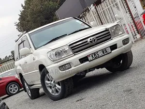 Toyota Land Cruiser 2005 Pearl