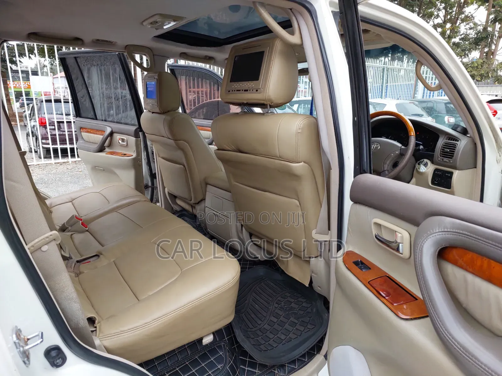 Toyota Land Cruiser 2005 Pearl