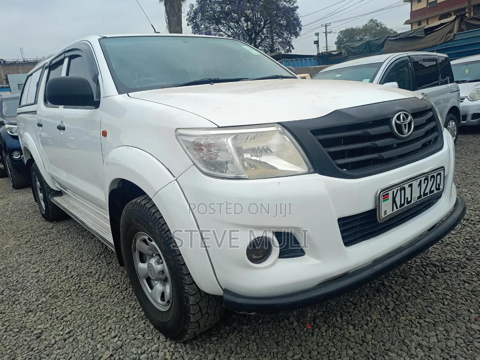 Toyota Hilux 2013 White