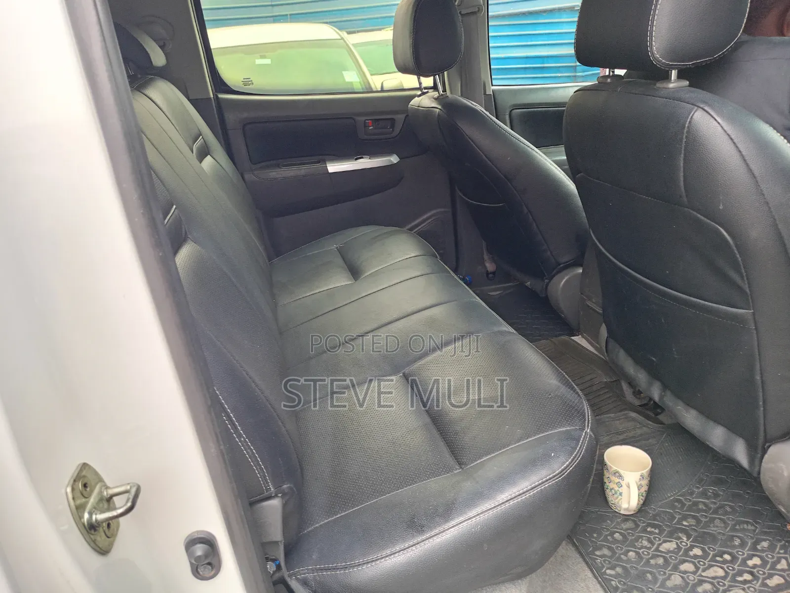 Toyota Hilux 2013 White