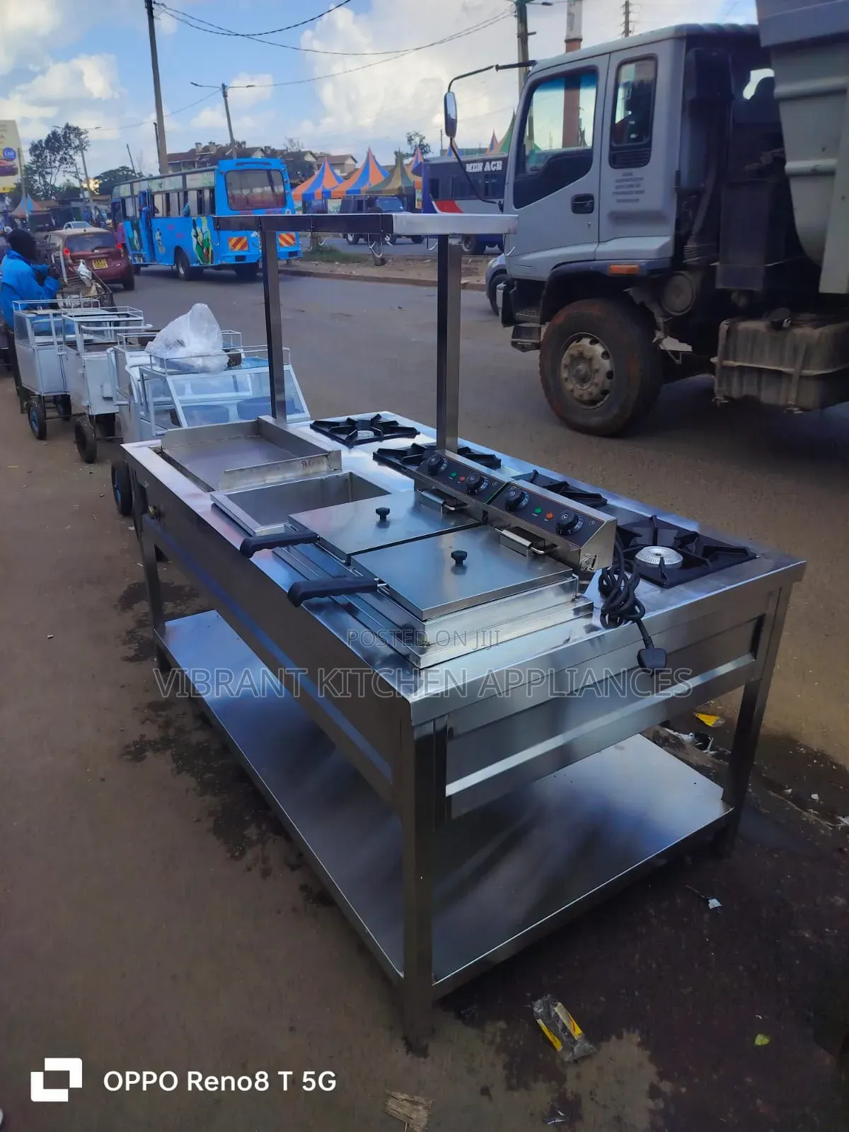 4 Burners, Griddle, Chips Dumper Double Electric Fryer