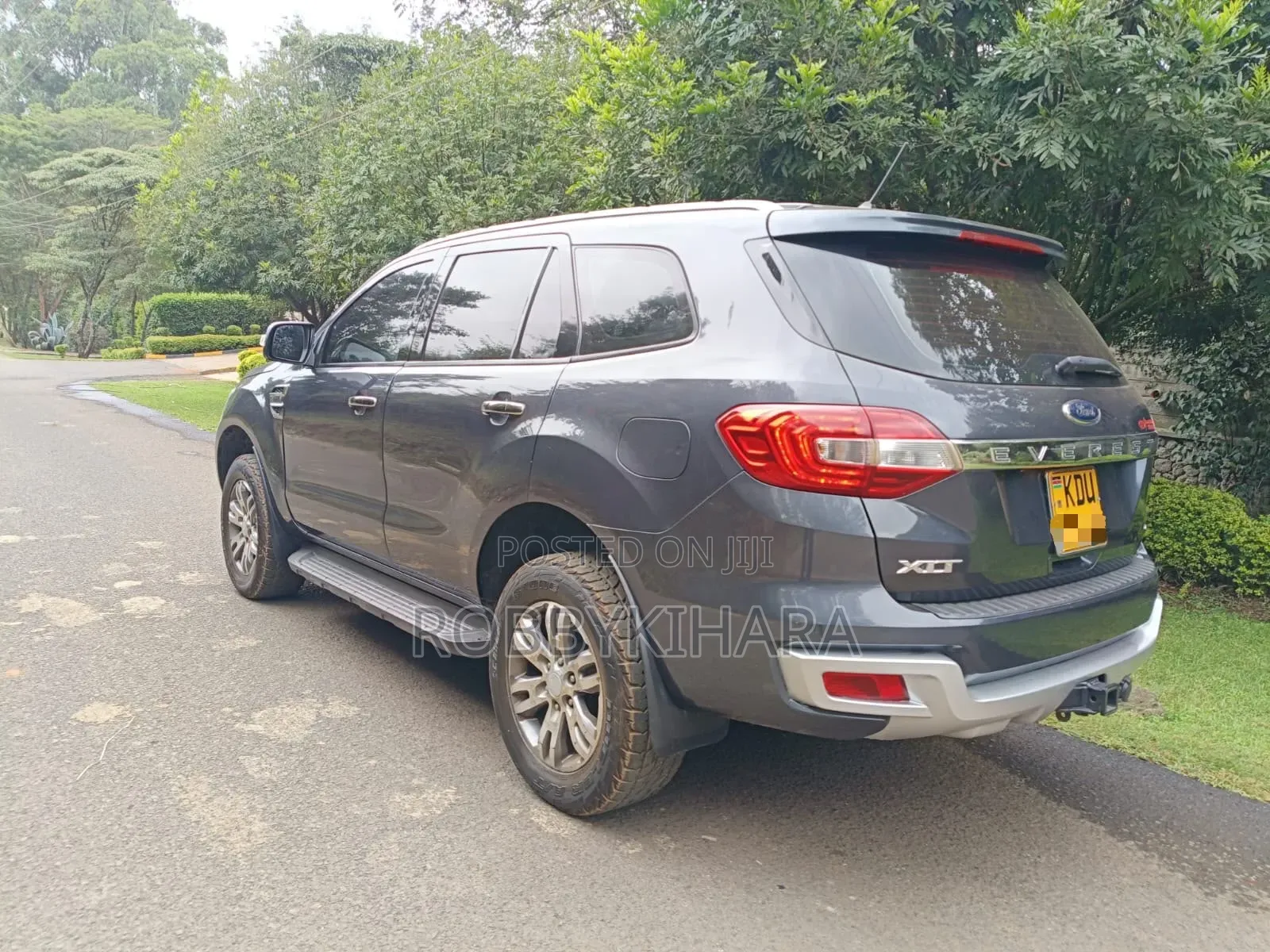 Ford Everest 2018 Gray