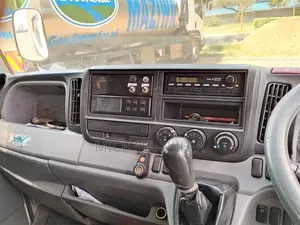 Mitsubishi Truck