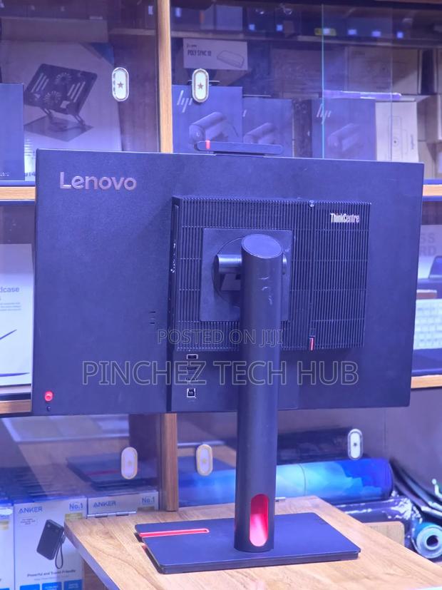 Lenovo ThinkCentre M810z AIO 16GB Intel Core i5 SSD 512GB - thumbnail 3