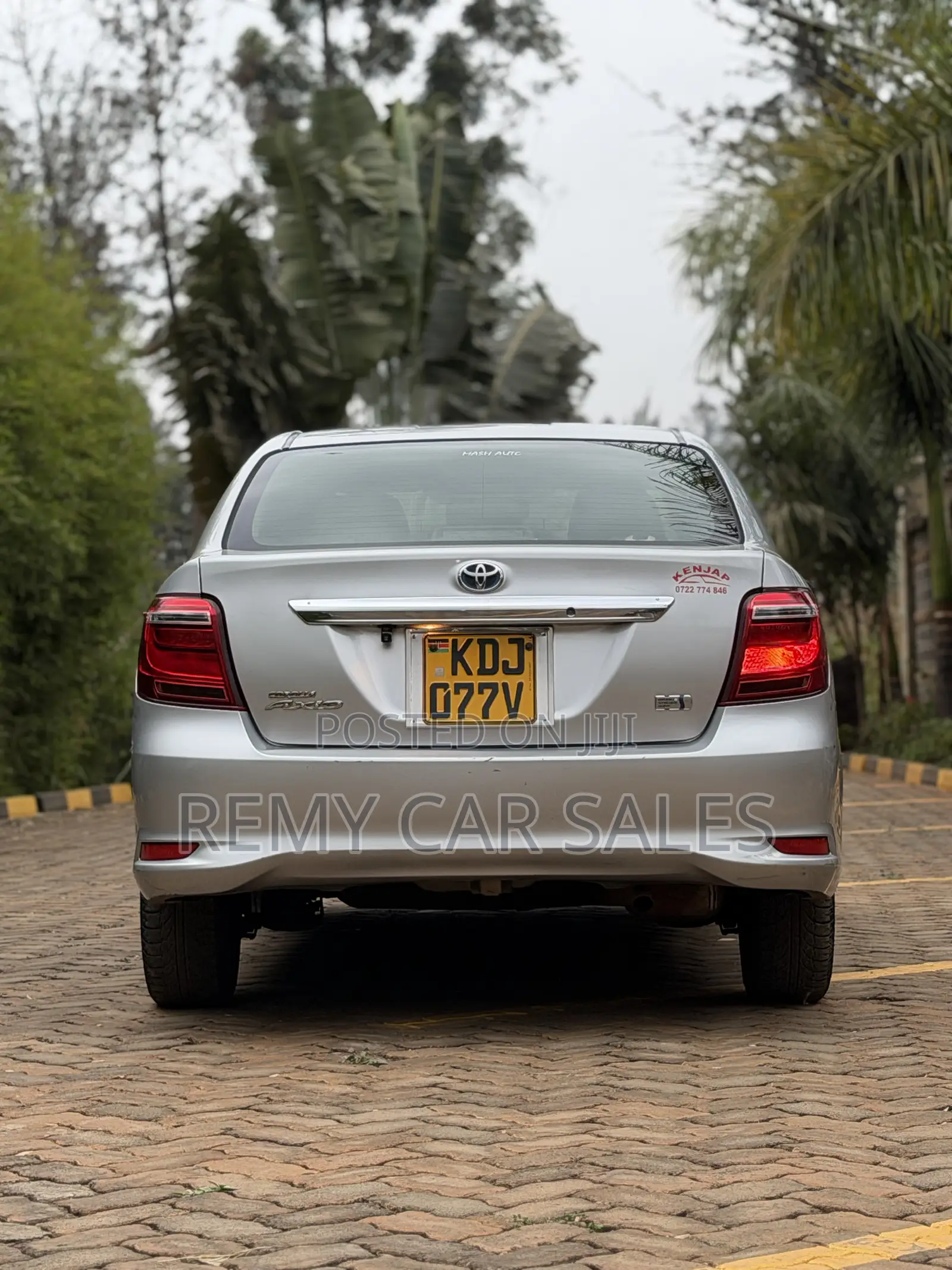 Toyota Axio 2015 Silver