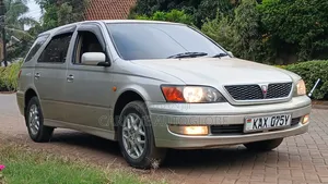 Toyota Vista 2000 Gold