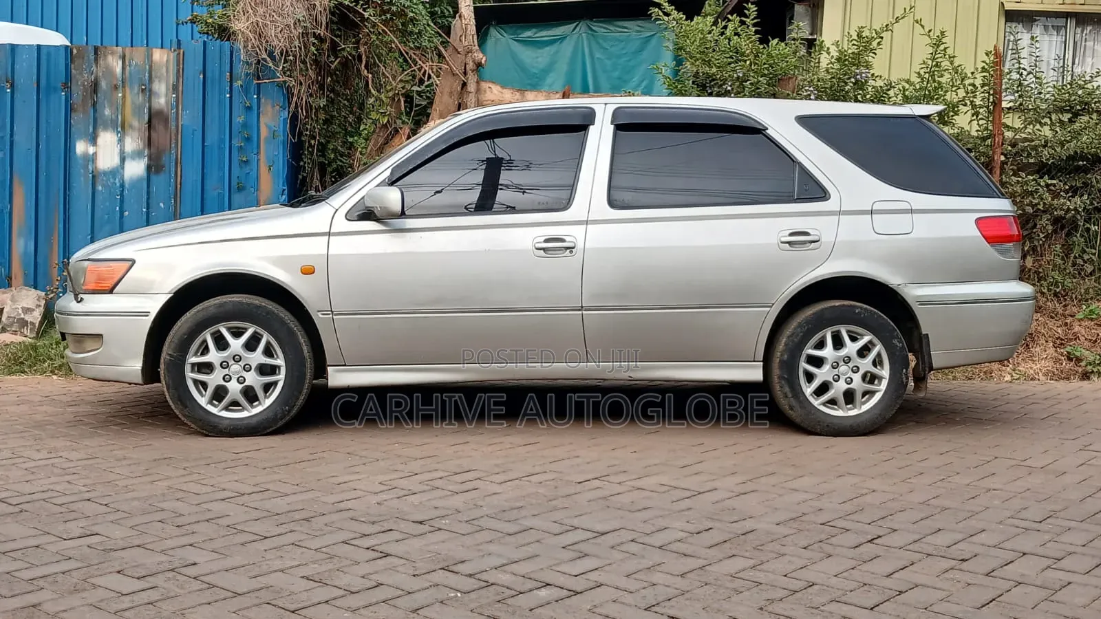 Toyota Vista 2000 Gold