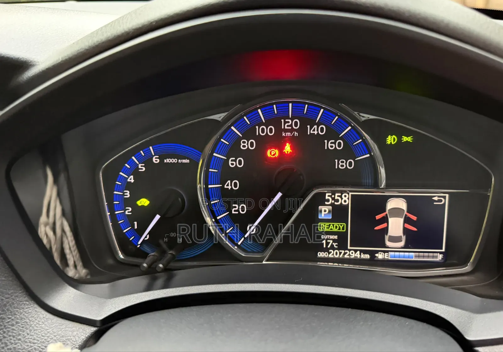 Toyota Axio 2015 Silver