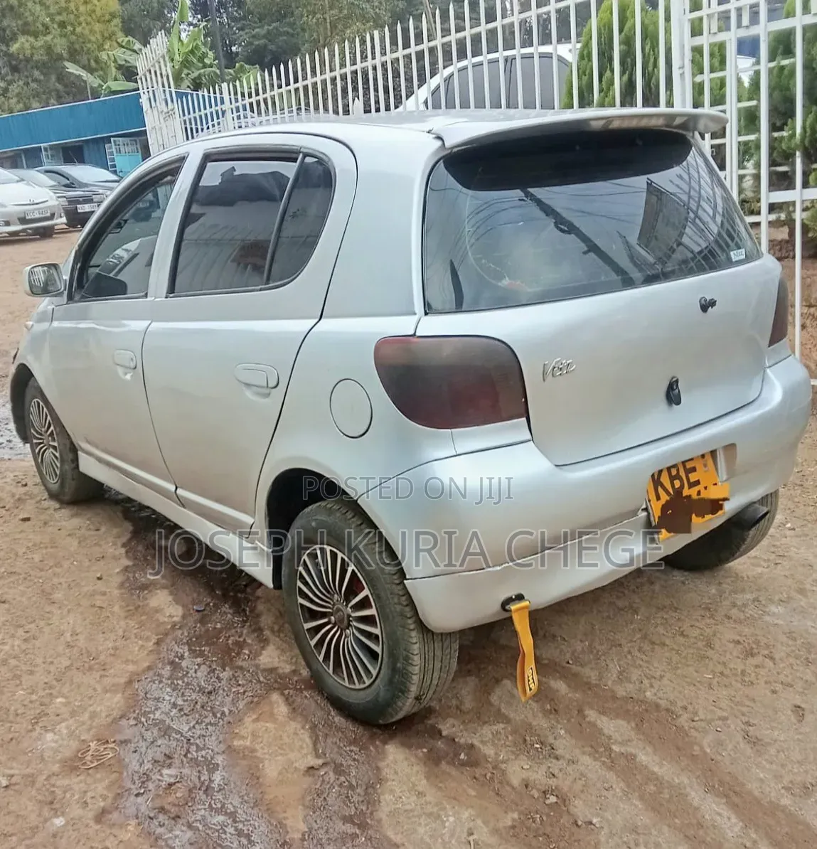 Toyota Vitz 2005 Silver