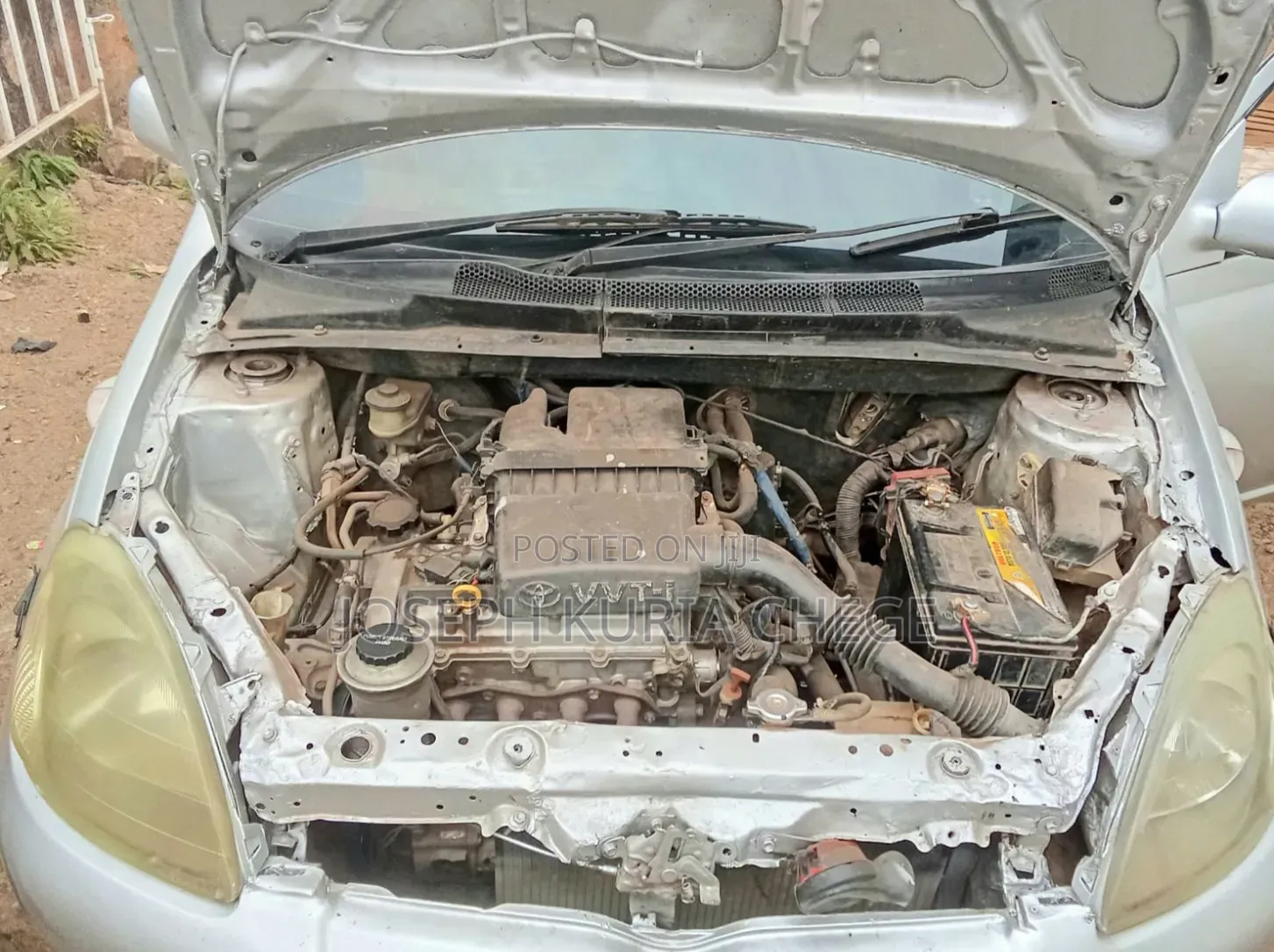 Toyota Vitz 2005 Silver