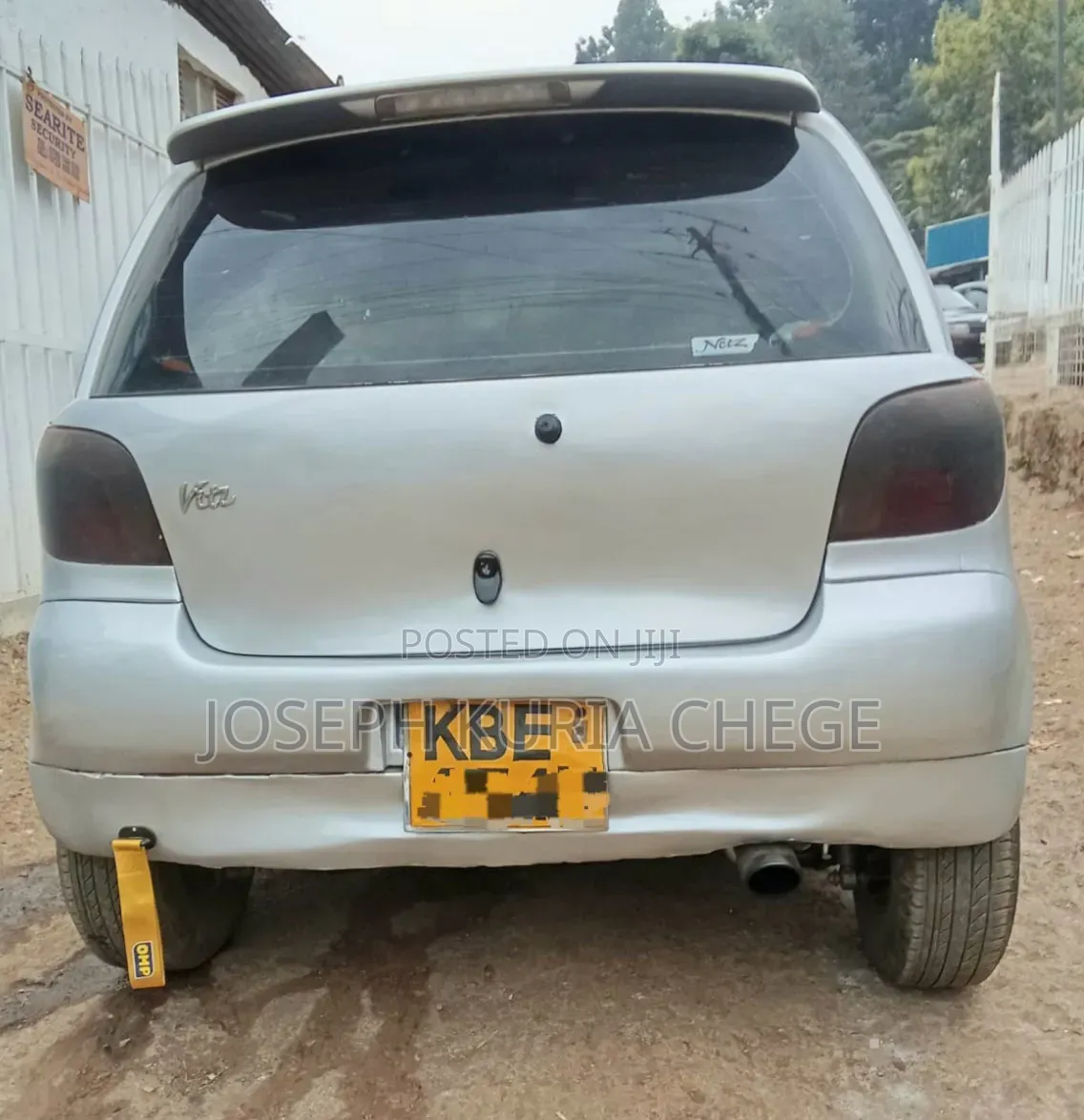 Toyota Vitz 2005 Silver
