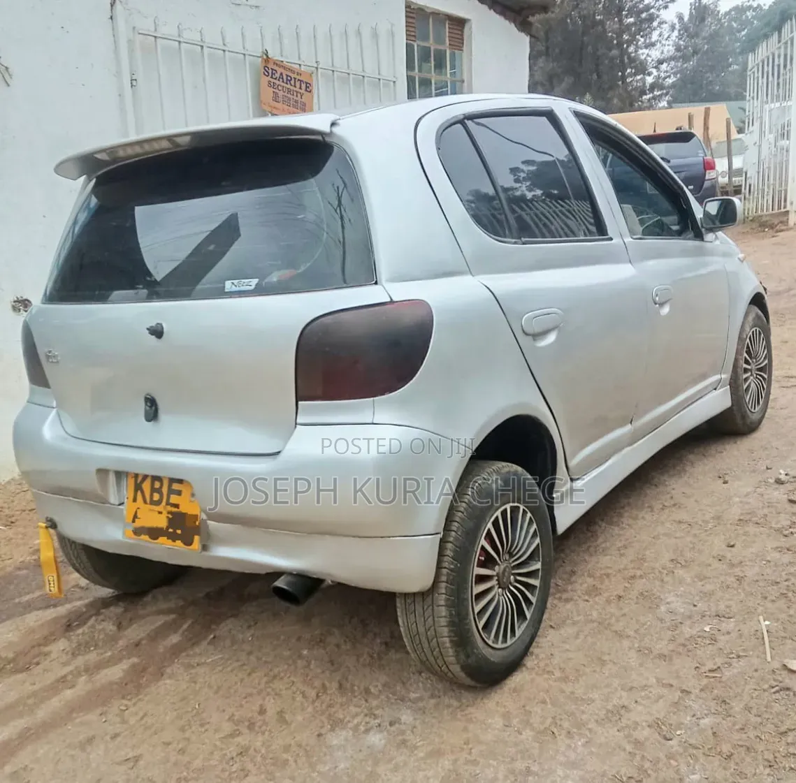 Toyota Vitz 2005 Silver